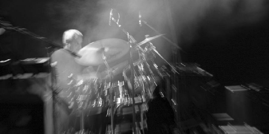 Willy Renner live am Schlagzeug
